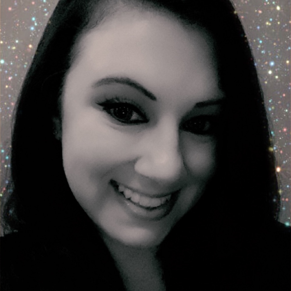 Meet your Posher, Caitlin